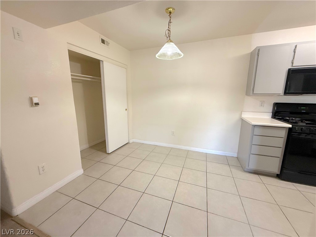 7885 West Flamingo Road, Unit 1015 Las Vegas, NV 89147 - Photo 3 of 15