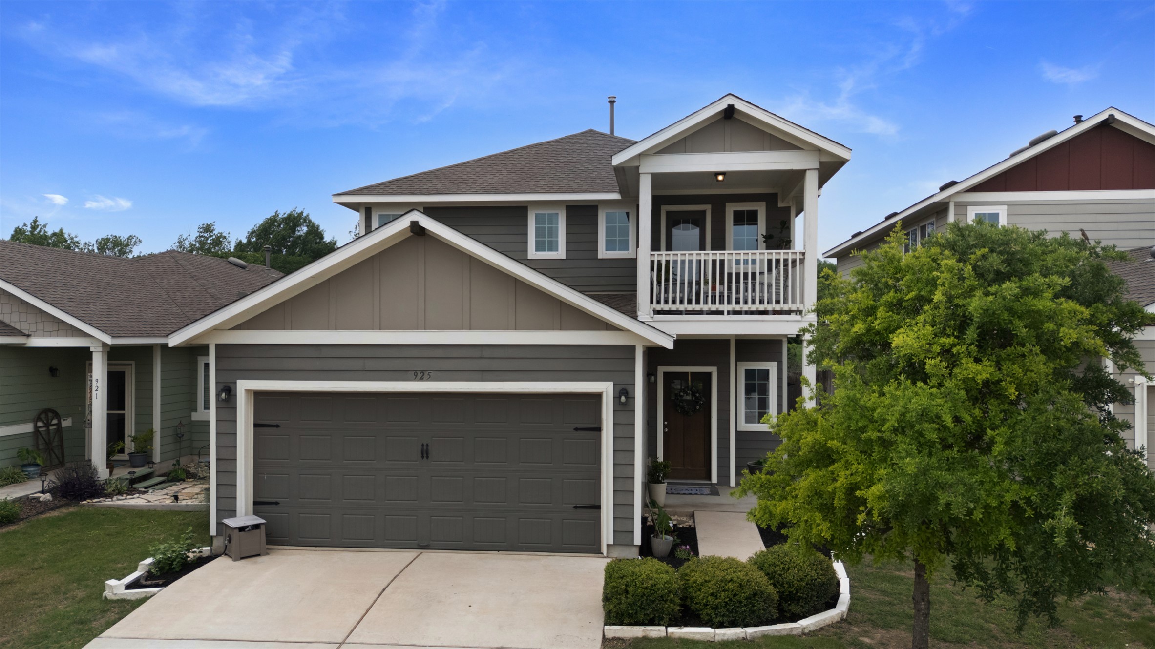 925 Stampede Road San Marcos, TX 78666 - Photo 5 of 39 Frontal