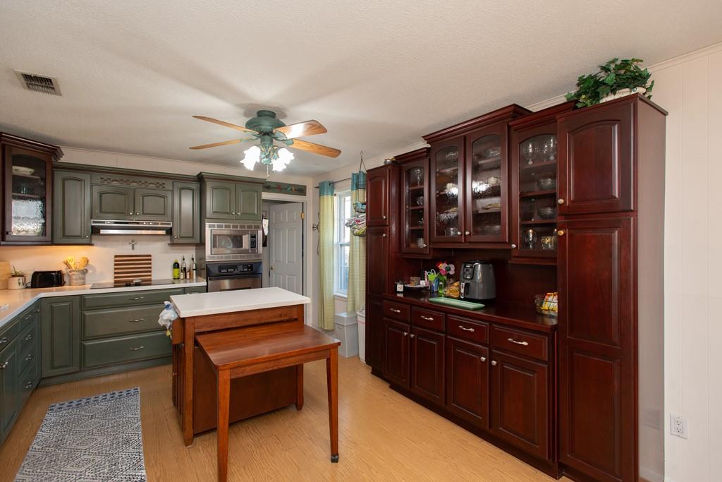 904 Clifford Street Athens, TX 75751 - Photo 6 of 23