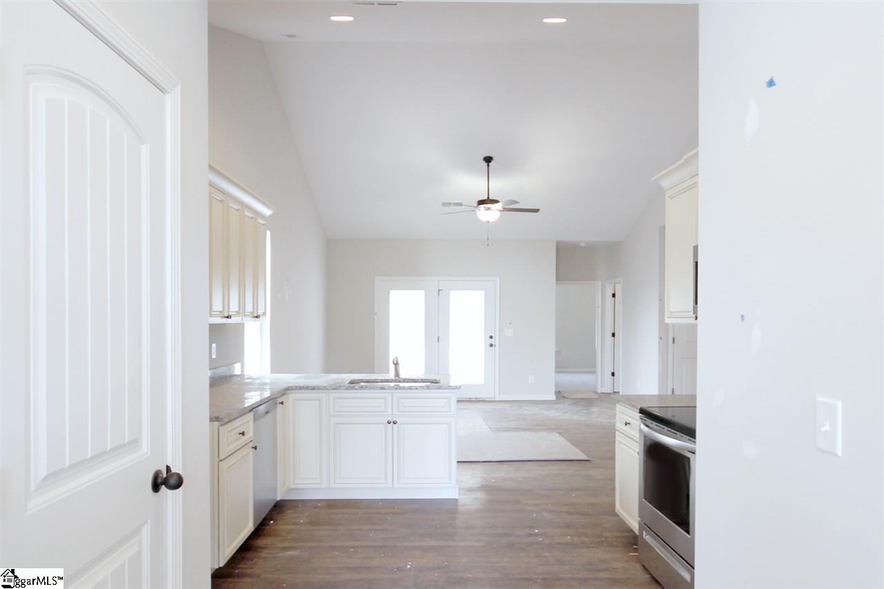 211 Magnolia Lane Pendleton, SC 29670 - Photo 6 of 35 Gallery Image 6