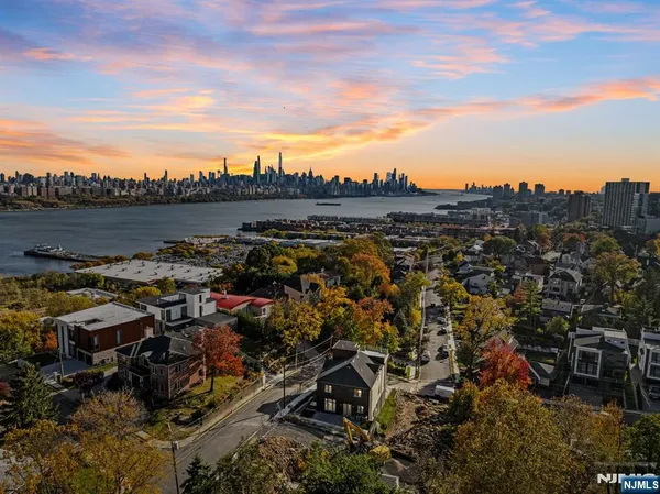 $2,499,000 | 61 Edgewater Road, Cliffside Park, NJ 07010