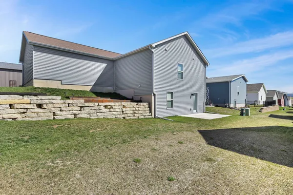 $399,900 | 113 Lupine, Poynette, WI 53955