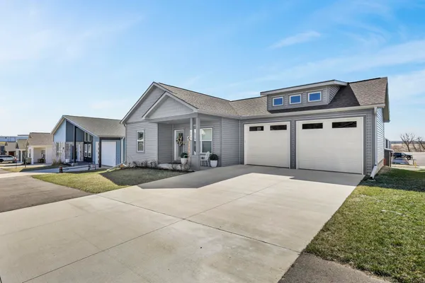 $399,900 | 113 Lupine, Poynette, WI 53955