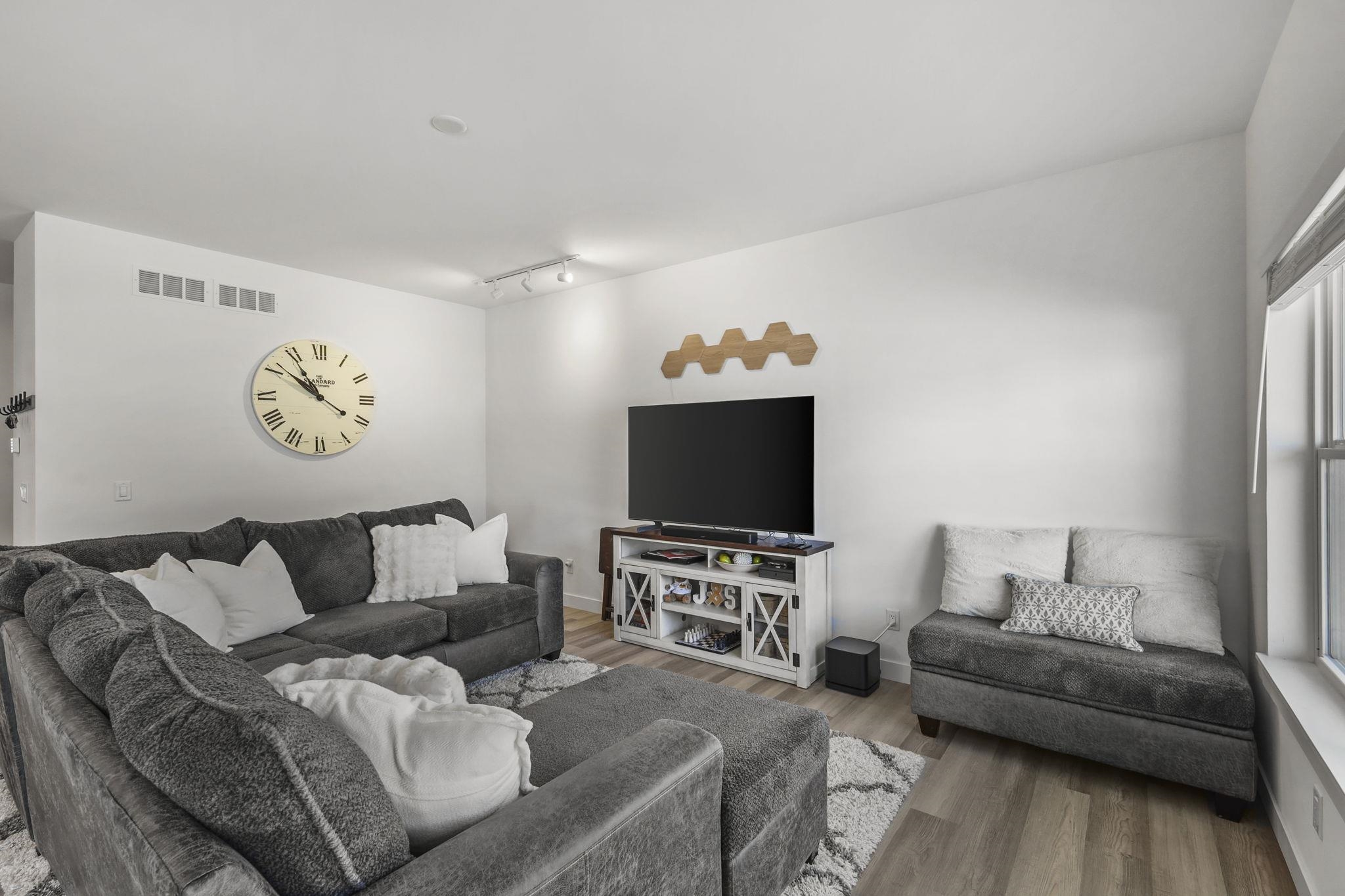 113 Lupine Poynette, WI 53955 - Photo 4 of 37