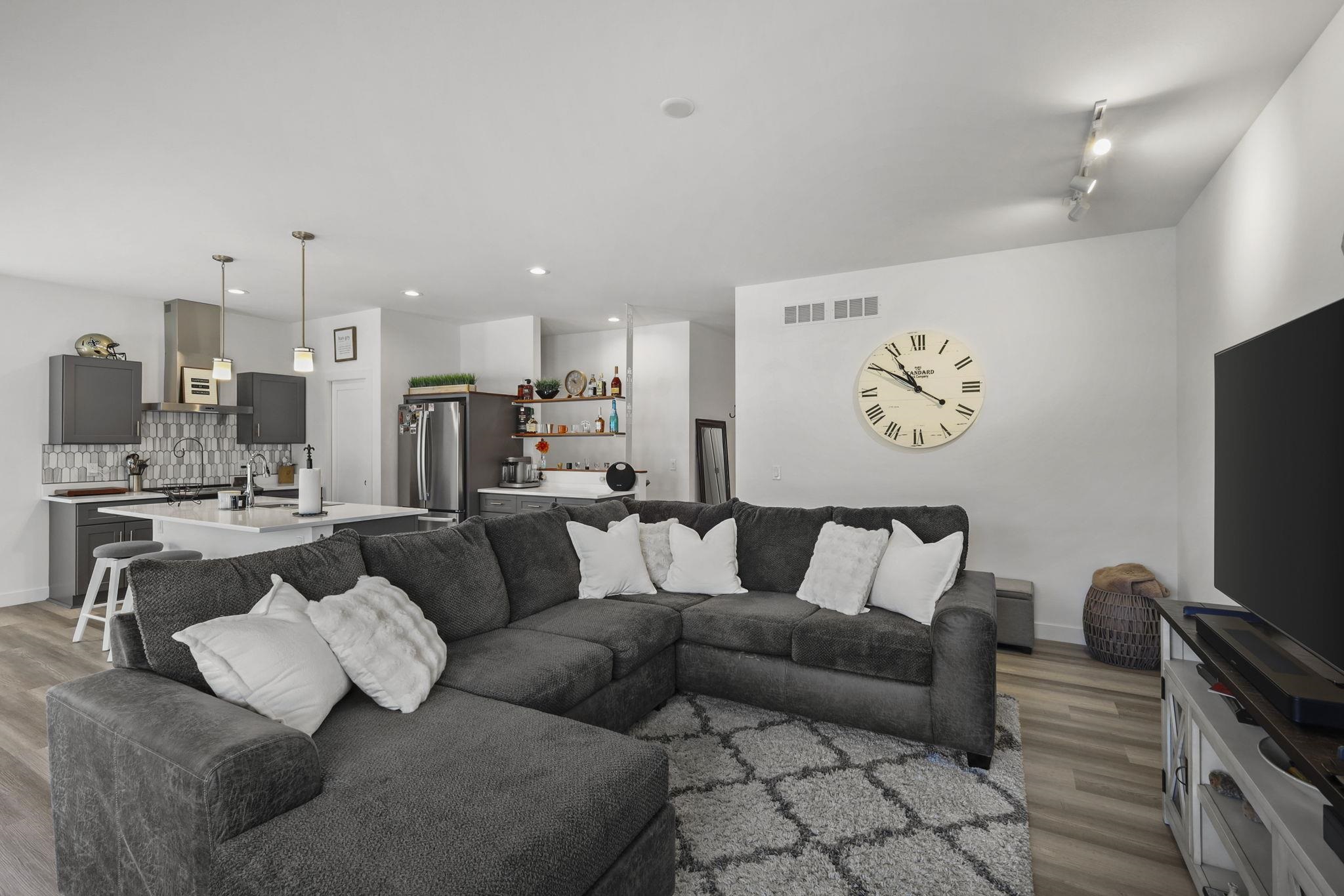 113 Lupine Poynette, WI 53955 - Photo 6 of 37