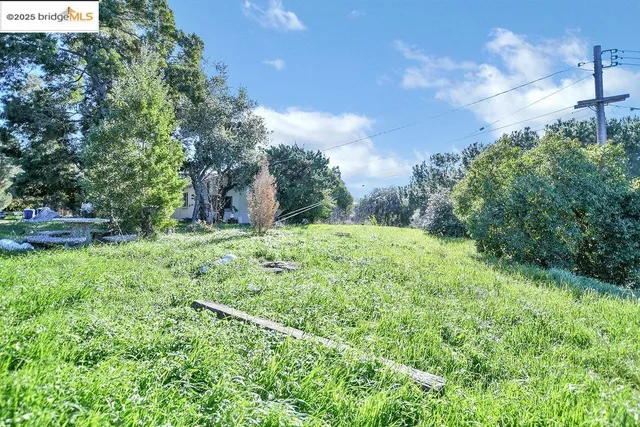 $1,135,000 | 4058 Treat Boulevard, Concord, CA 94518