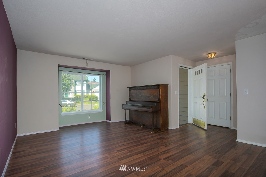 5338 Northwest Jackson Loop Camas, WA 98607 - Photo 3 of 20 Gallery Image 3