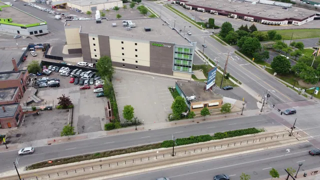 $400,000 | 2119 University Avenue West, St. Paul, MN 55114