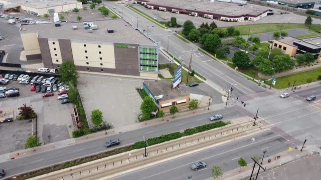 $400,000 | 2119 University Avenue West, St. Paul, MN 55114