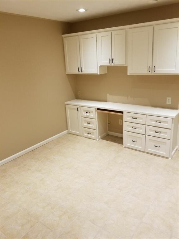 2245 Rome Drive Indianapolis, IN 46228 - Photo 7 of 35 Gallery Image 7