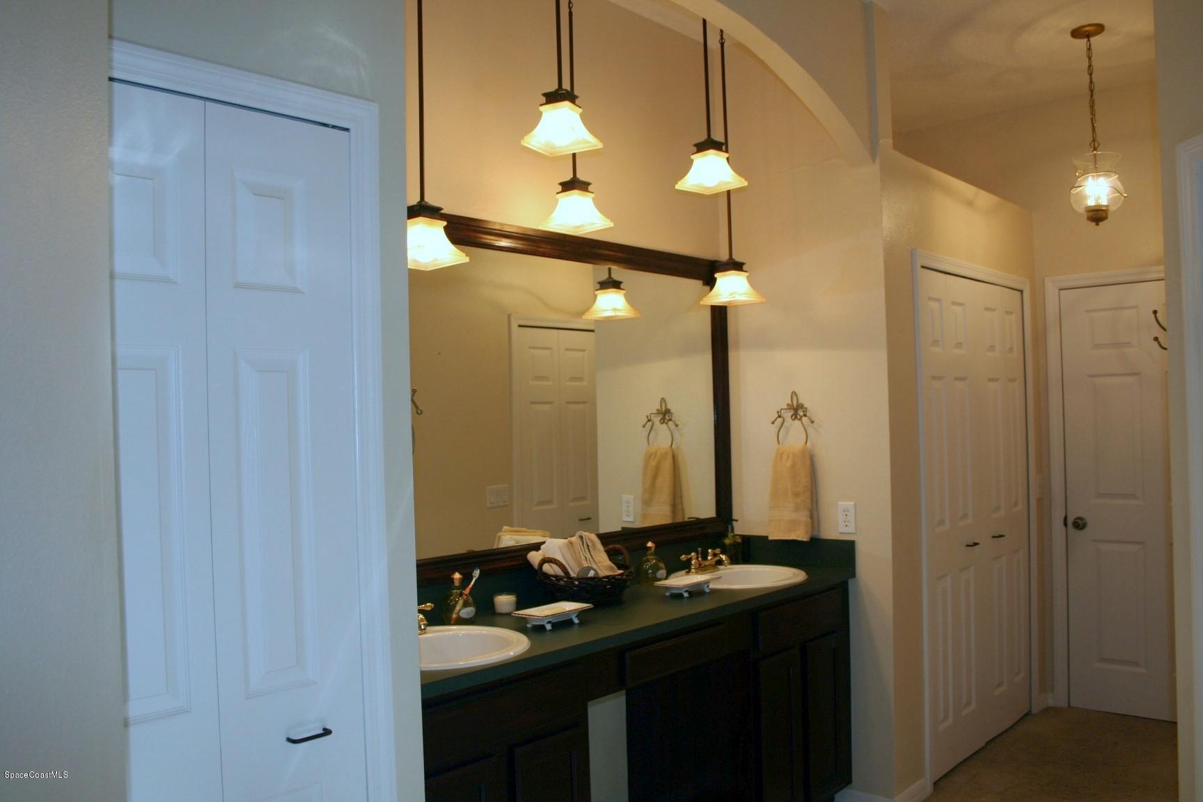 795 Seymour Road Northeast Palm Bay, FL 32905 - Photo 29 of 46 MASTER BATH DOUBLE SINKS