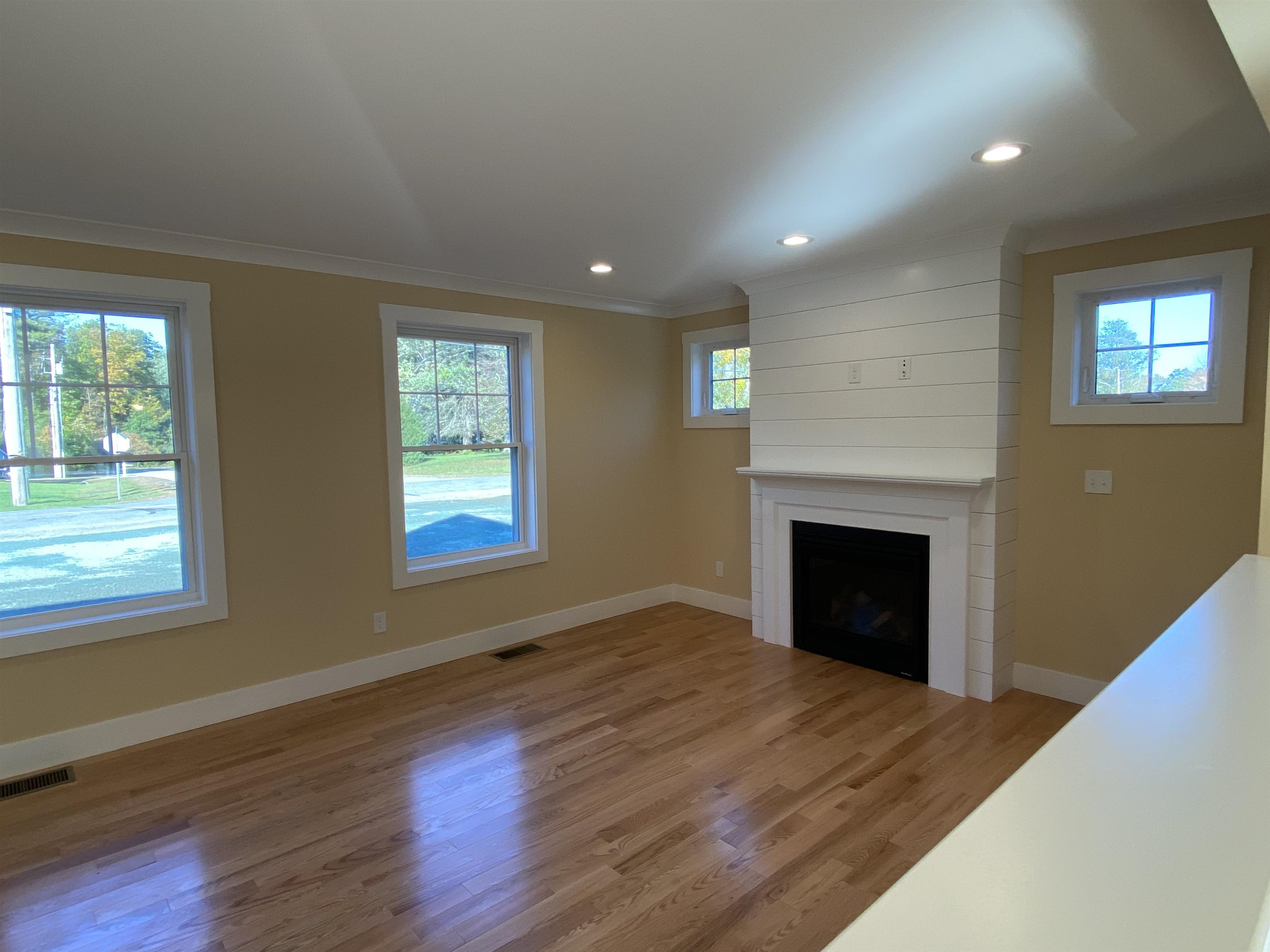 48 Lovell Road Stratham, NH 03885 - Photo 9 of 23