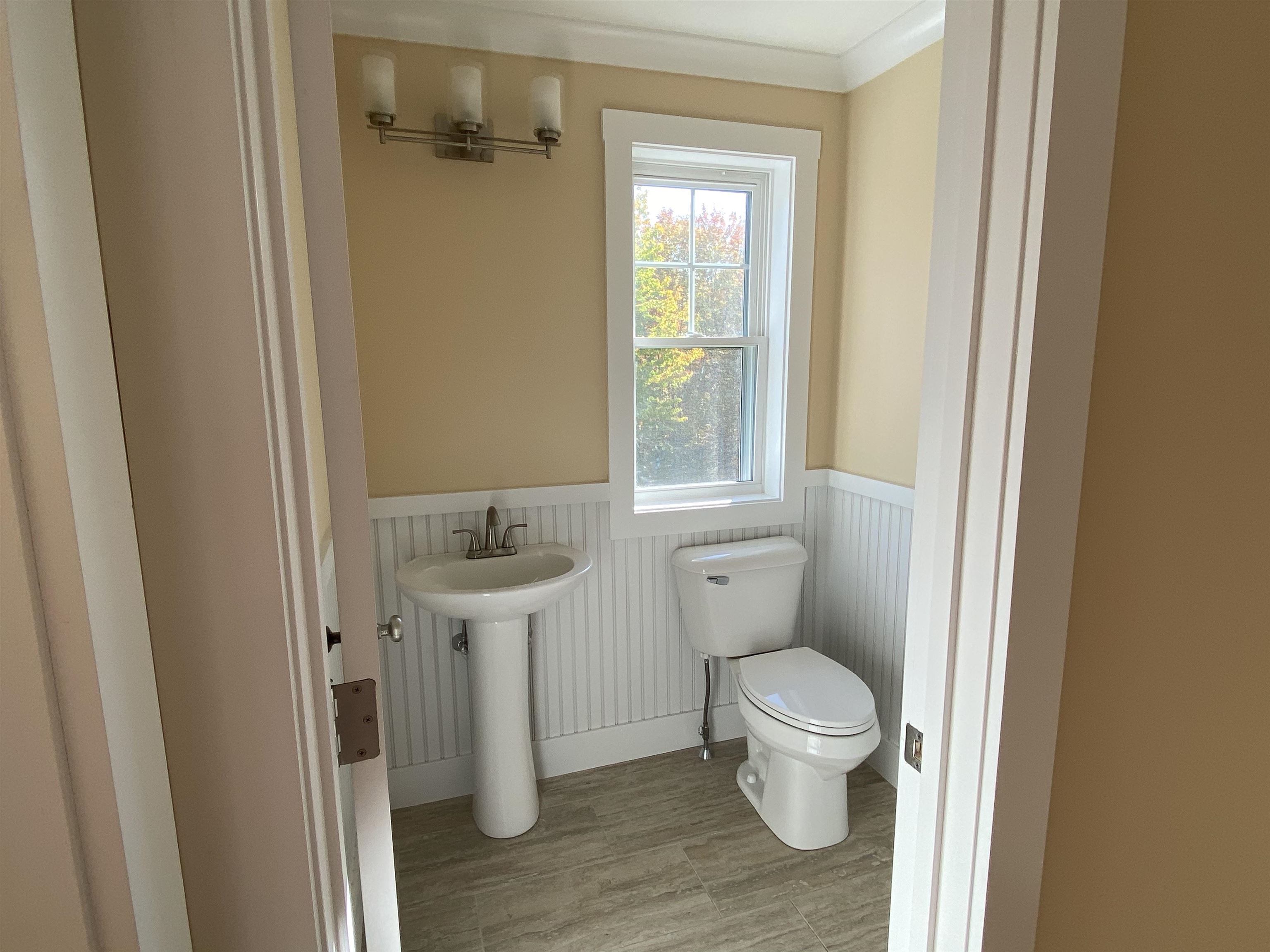 48 Lovell Road Stratham, NH 03885 - Photo 10 of 23