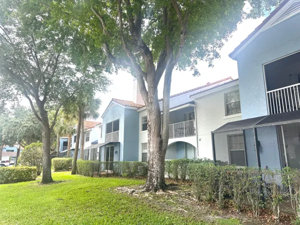 $2,700 | 3131 Clint Moore Road, Unit 208, Boca Raton, FL 33496