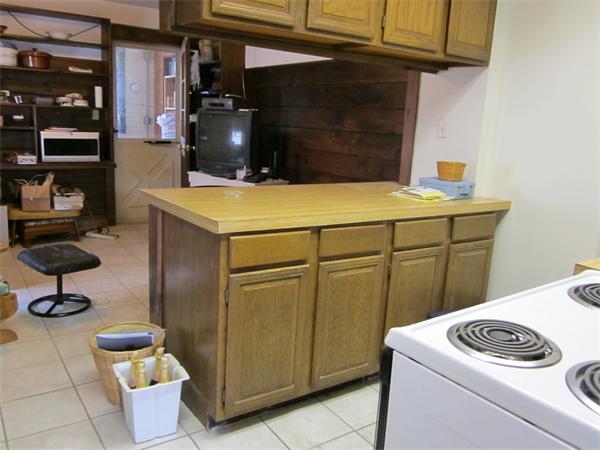 52 Warner Street Springfield, MA 01108 - Photo 9 of 16 Gallery Image 9