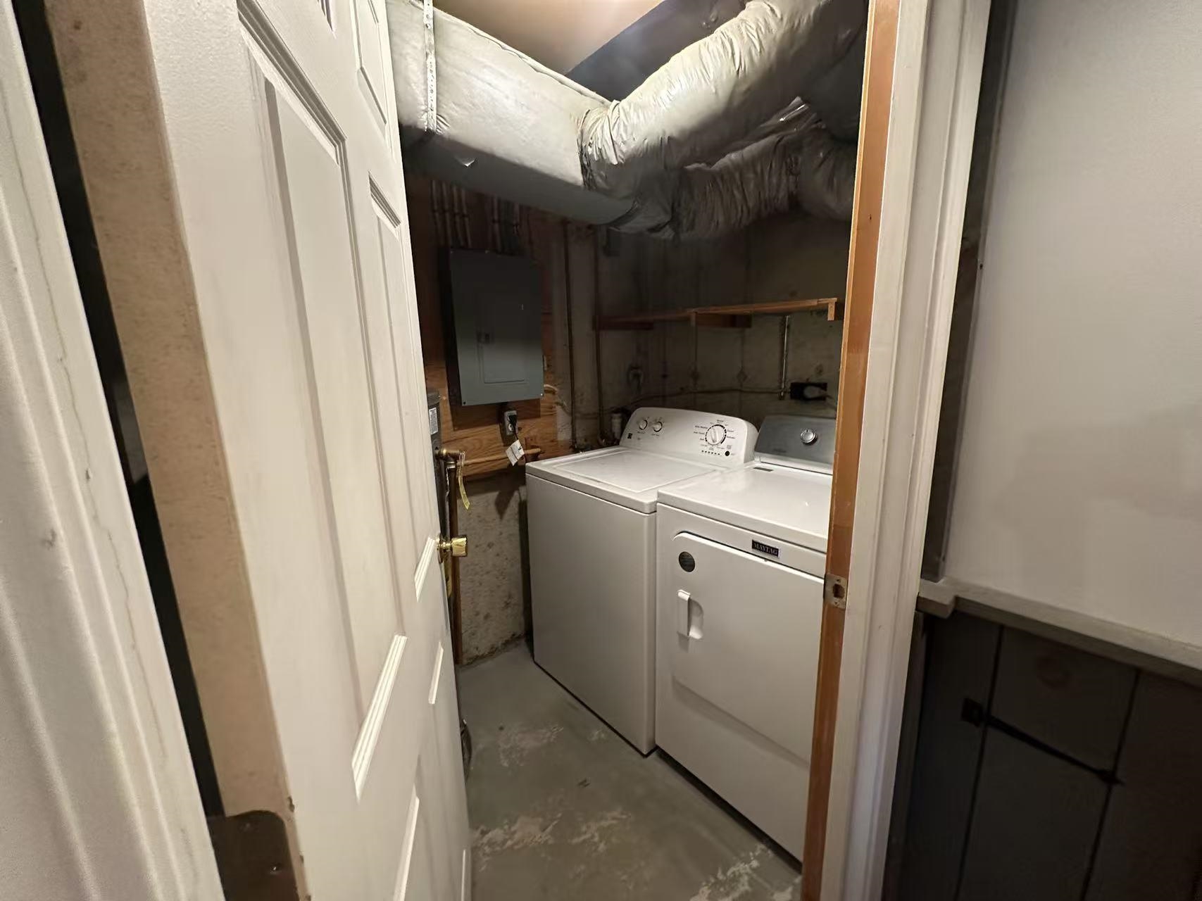 6 Pleasant Street, Unit B1 Hooksett, NH 03106 - Photo 33 of 36