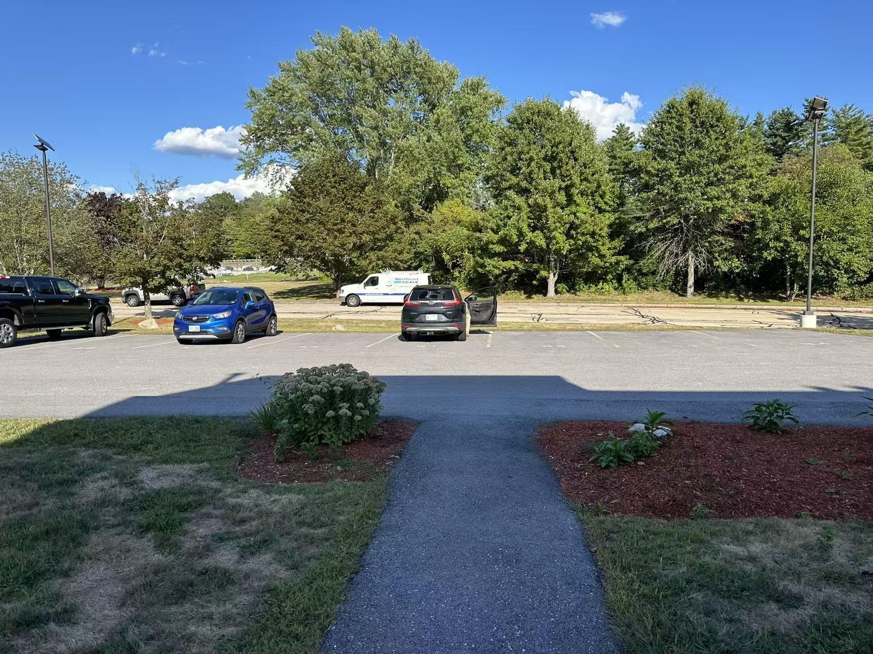 6 Pleasant Street, Unit B1 Hooksett, NH 03106 - Photo 5 of 36