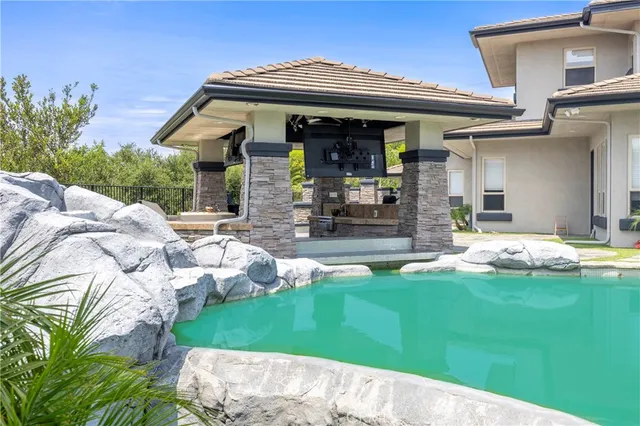 $5,999,999 | 7 Olympic Way, Coto de Caza, CA 92679