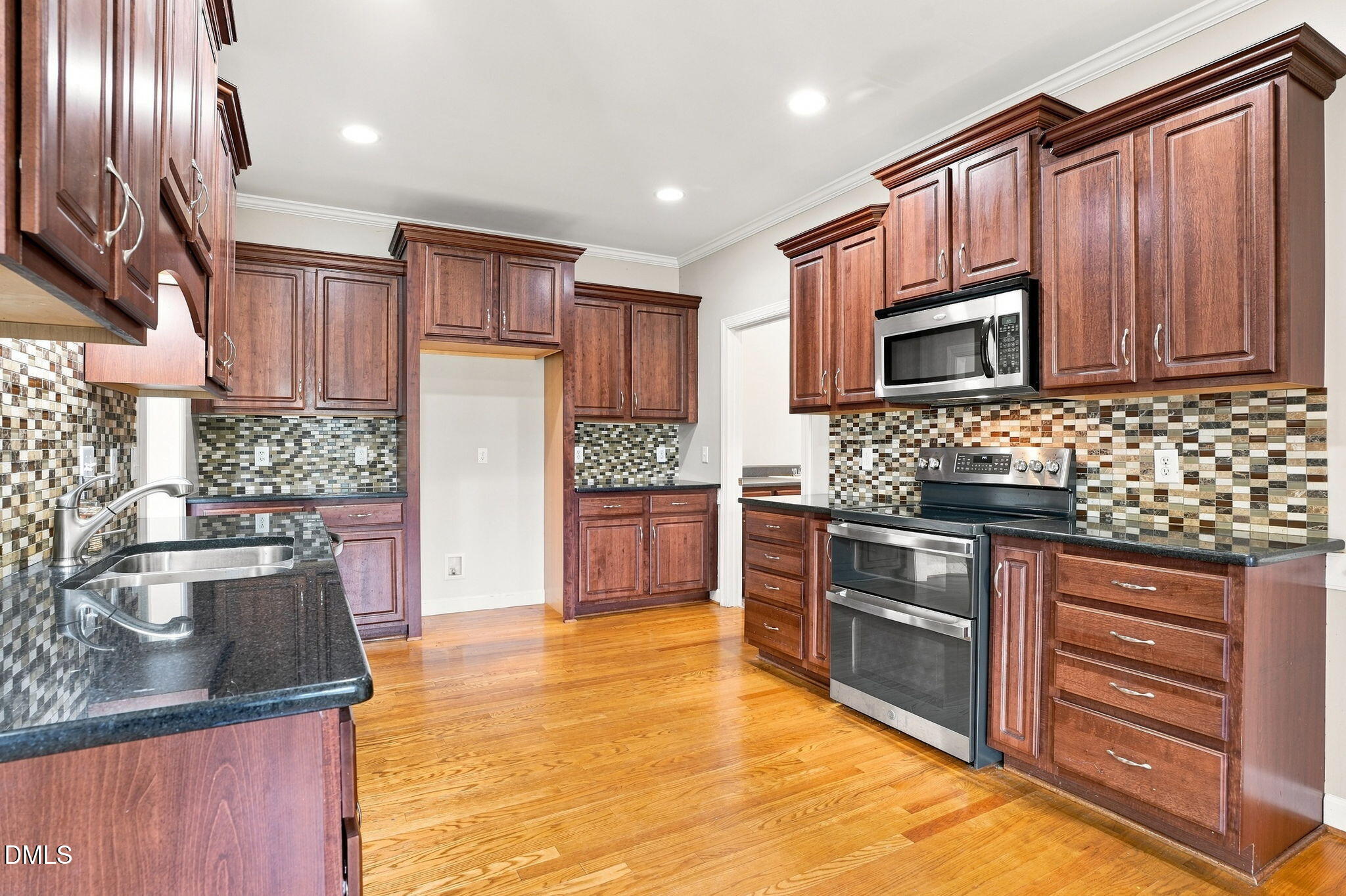 909 Gor An Farm Road Selma, NC 27576 - Photo 18 of 68 Kitchen 3