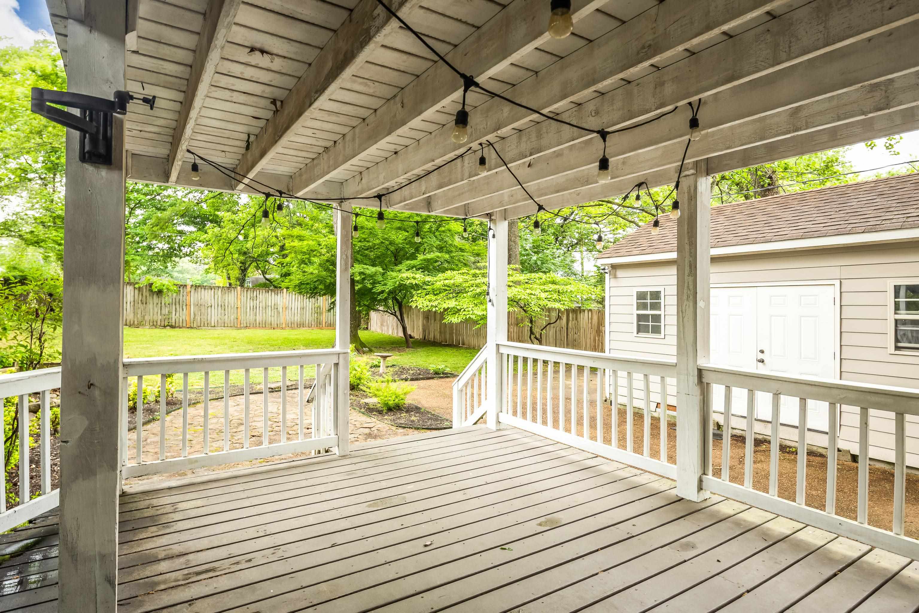 555 South Holmes Street Memphis, TN 38111 - Photo 28 of 40 a view of a wooden deck