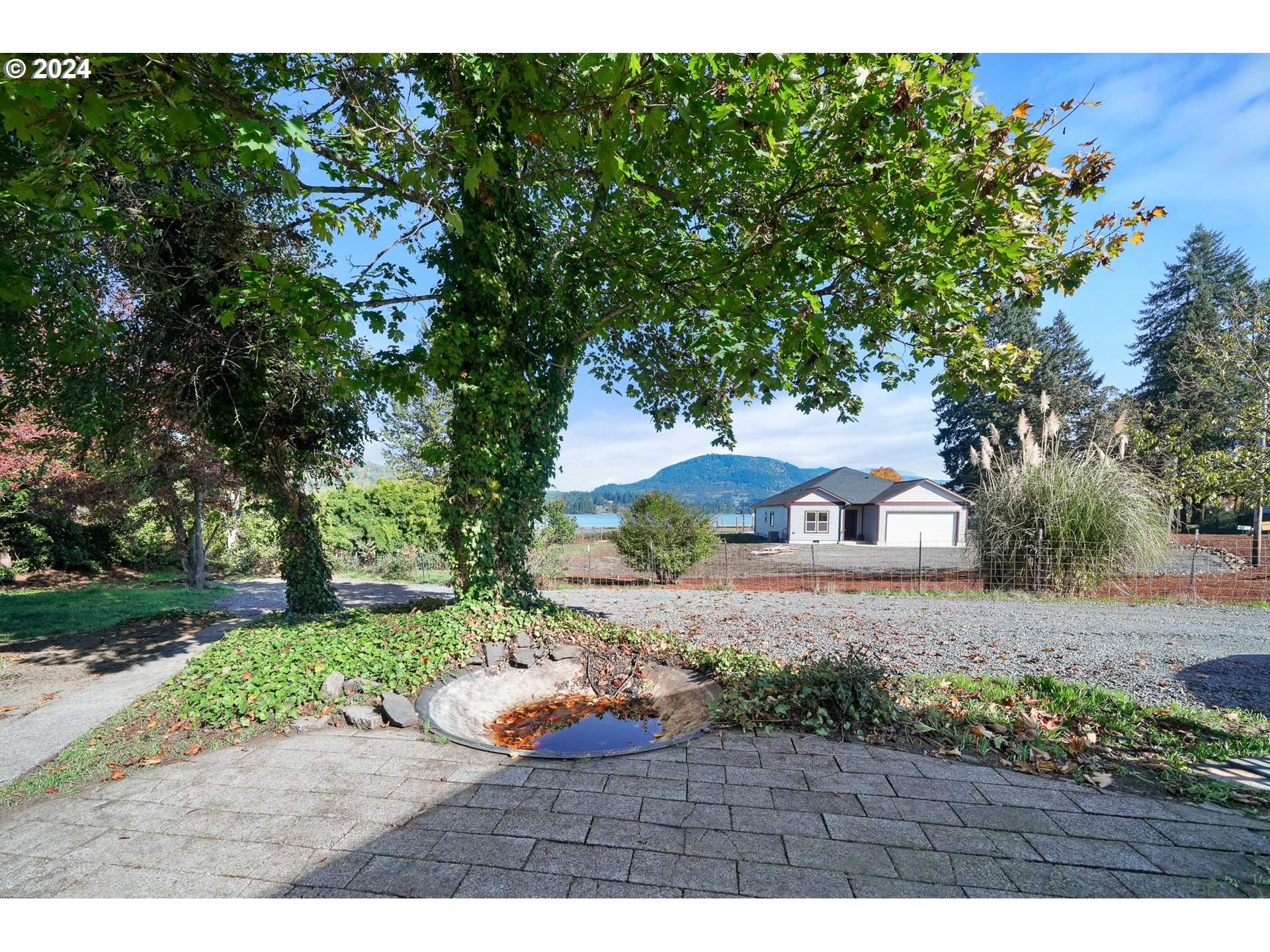 39119 Dexter Road Dexter, OR 97431 - Photo 20 of 25 a view of outdoor space and yard