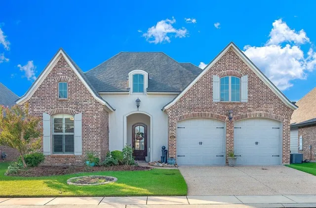 $339,900 | 411 Stacey Lane, Bossier City, LA 71111