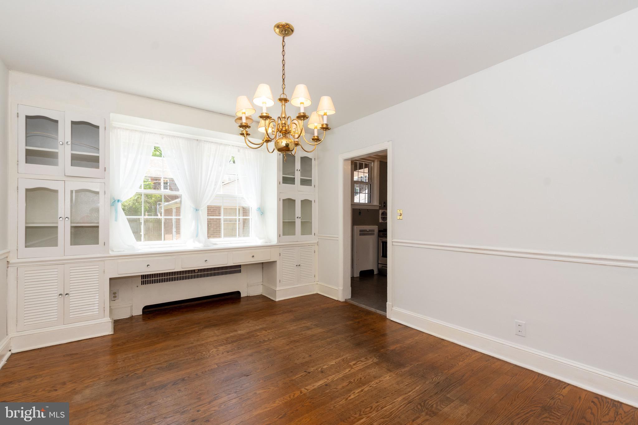 317 Murdock Road Baltimore, MD 21212 - Photo 9 of 39 Dining Room
