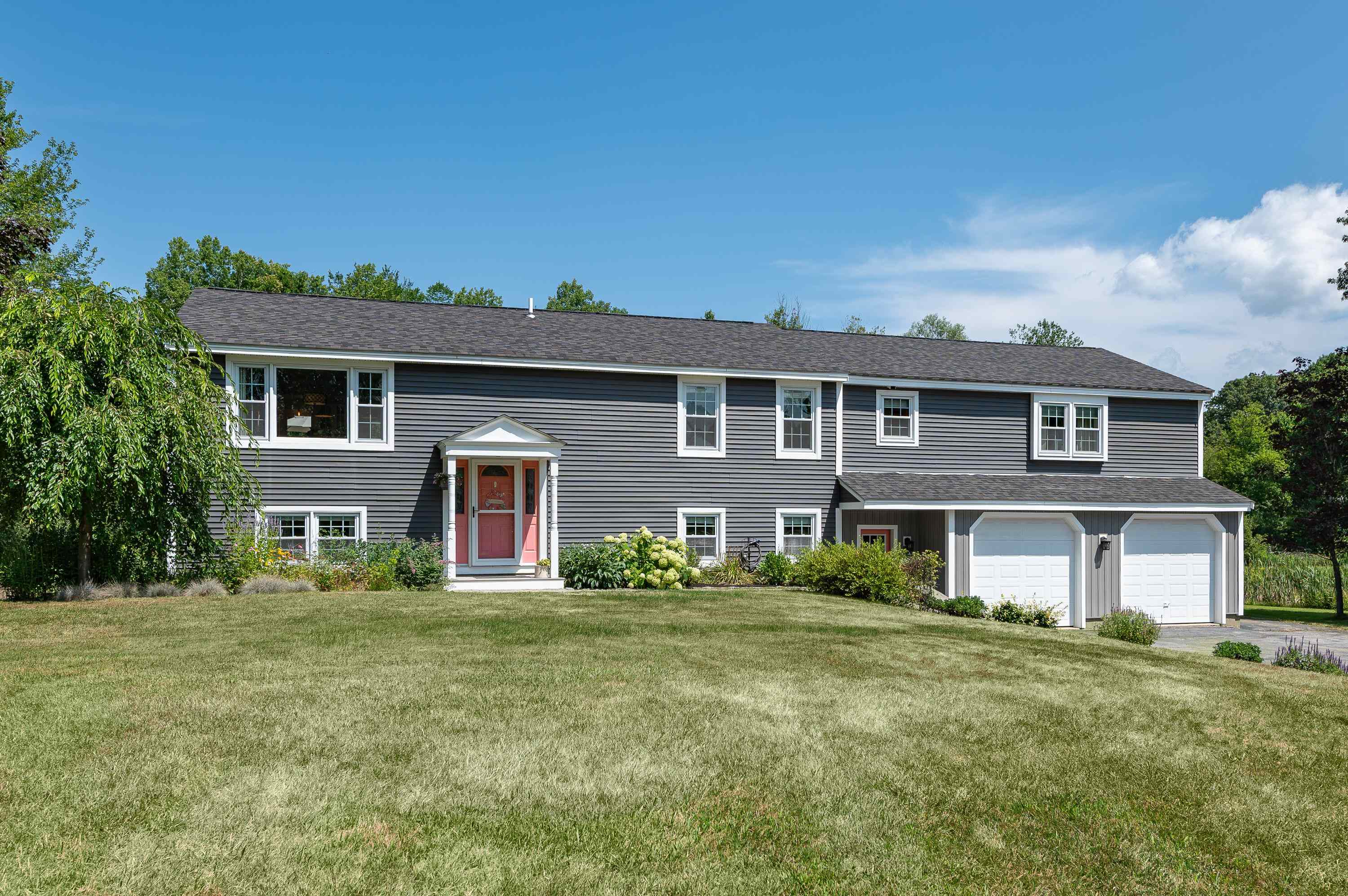 27 High Street Stratham, NH 03885 - Photo 1 of 42 Gallery Image 1