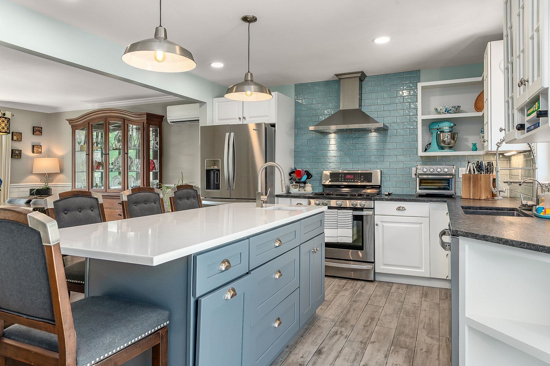 27 High Street Stratham, NH 03885 - Photo 4 of 42 Gallery Image 4