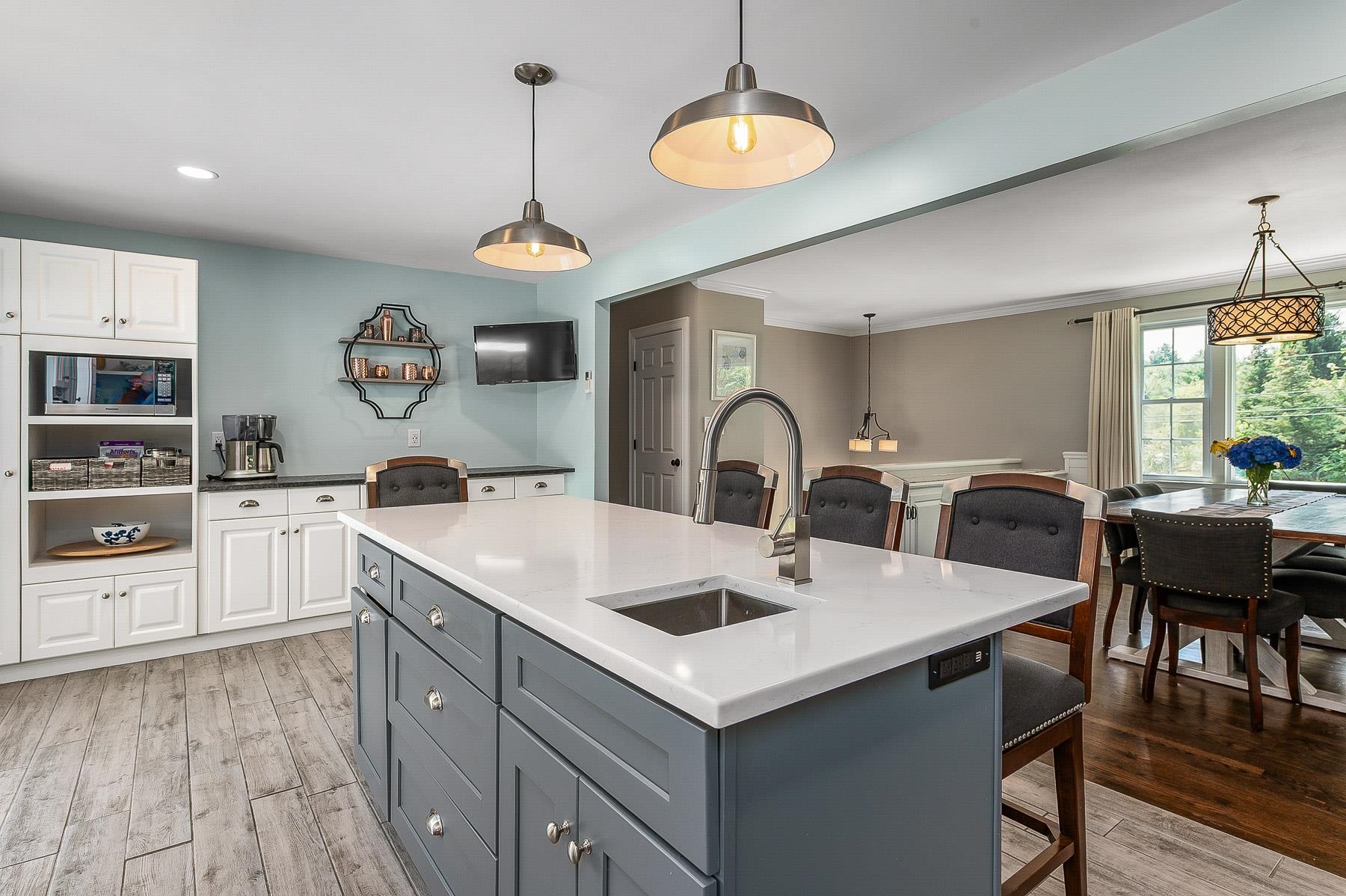 27 High Street Stratham, NH 03885 - Photo 6 of 42 Gallery Image 6
