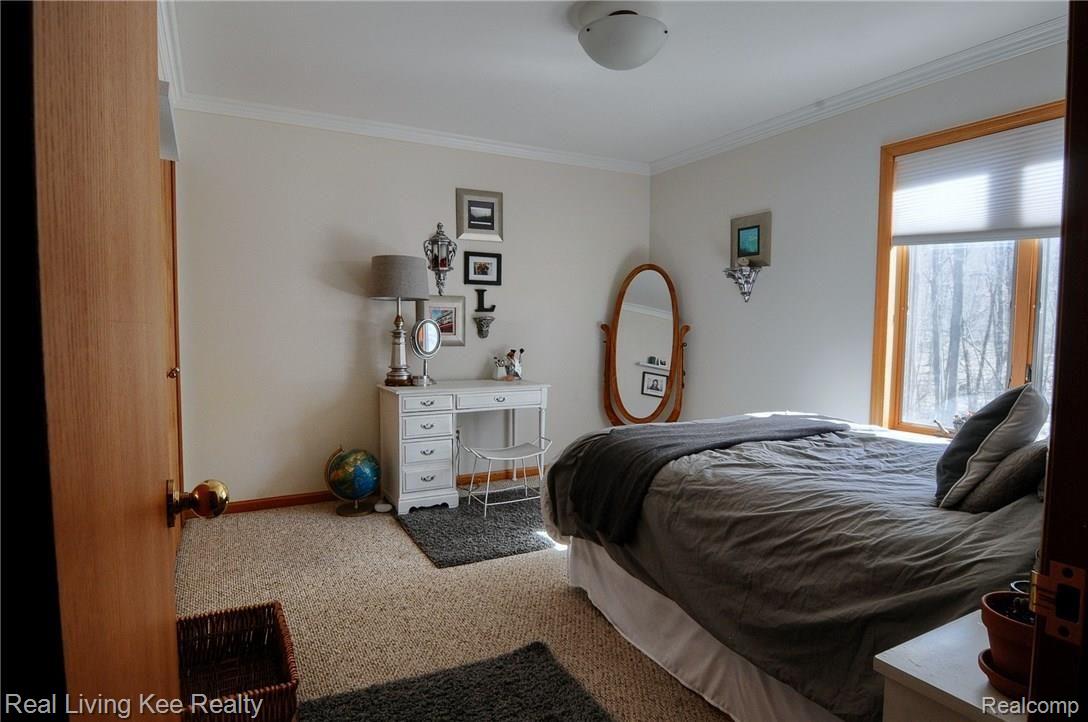 254 Ridgemont Road Oxford, MI 48370 - Photo 26 of 47 2nd Bedroom