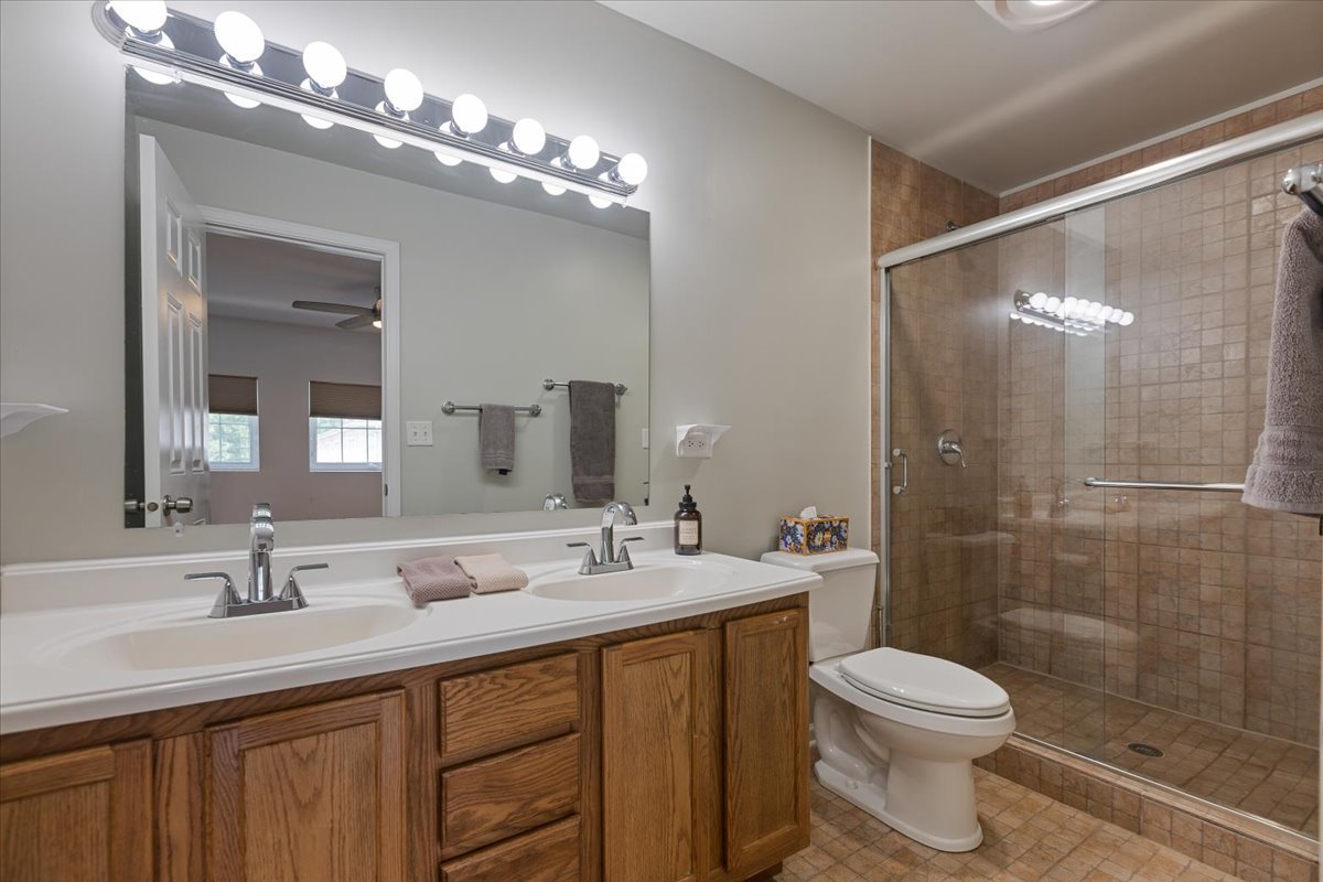 183 East River Road, Unit D3 Des Plaines, IL 60016 - Photo 14 of 29 Gallery Image 14