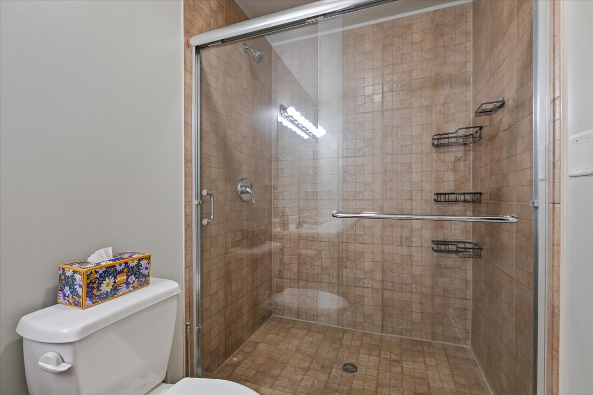 183 East River Road, Unit D3 Des Plaines, IL 60016 - Photo 15 of 29 Gallery Image 15