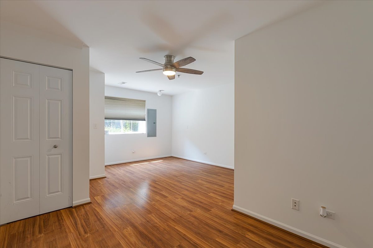183 East River Road, Unit D3 Des Plaines, IL 60016 - Photo 27 of 29 Gallery Image 27