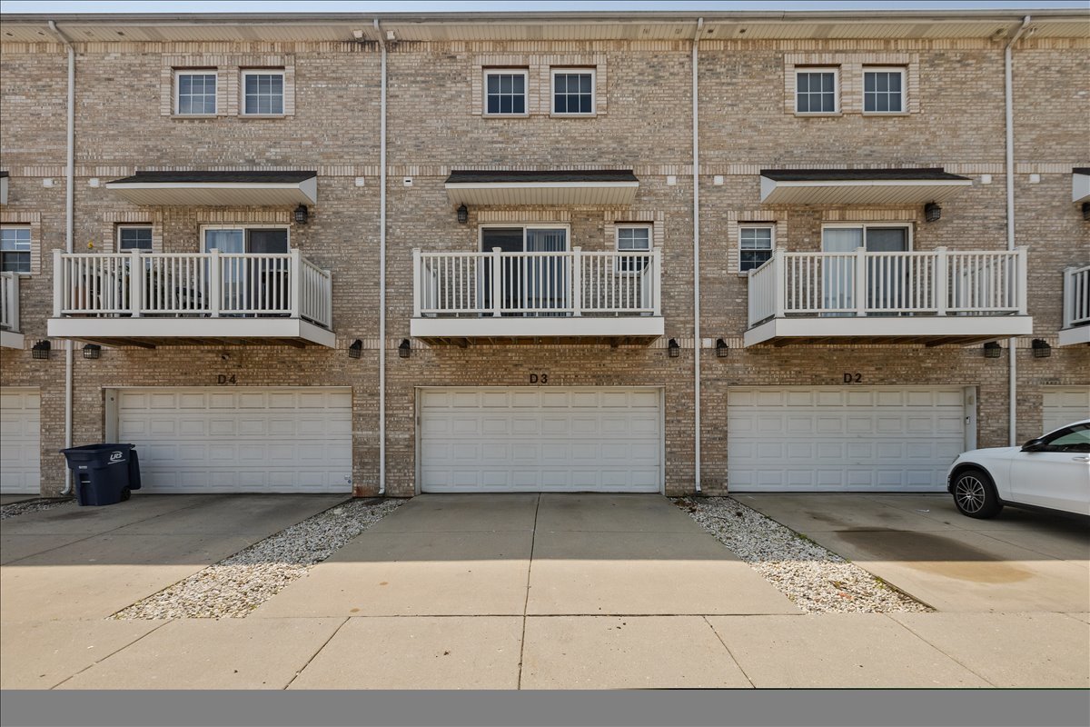 183 East River Road, Unit D3 Des Plaines, IL 60016 - Photo 28 of 29 Gallery Image 28