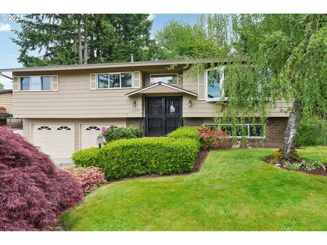 $549,900 | 2202 Northeast 203rd Avenue, Fairview, OR 97024