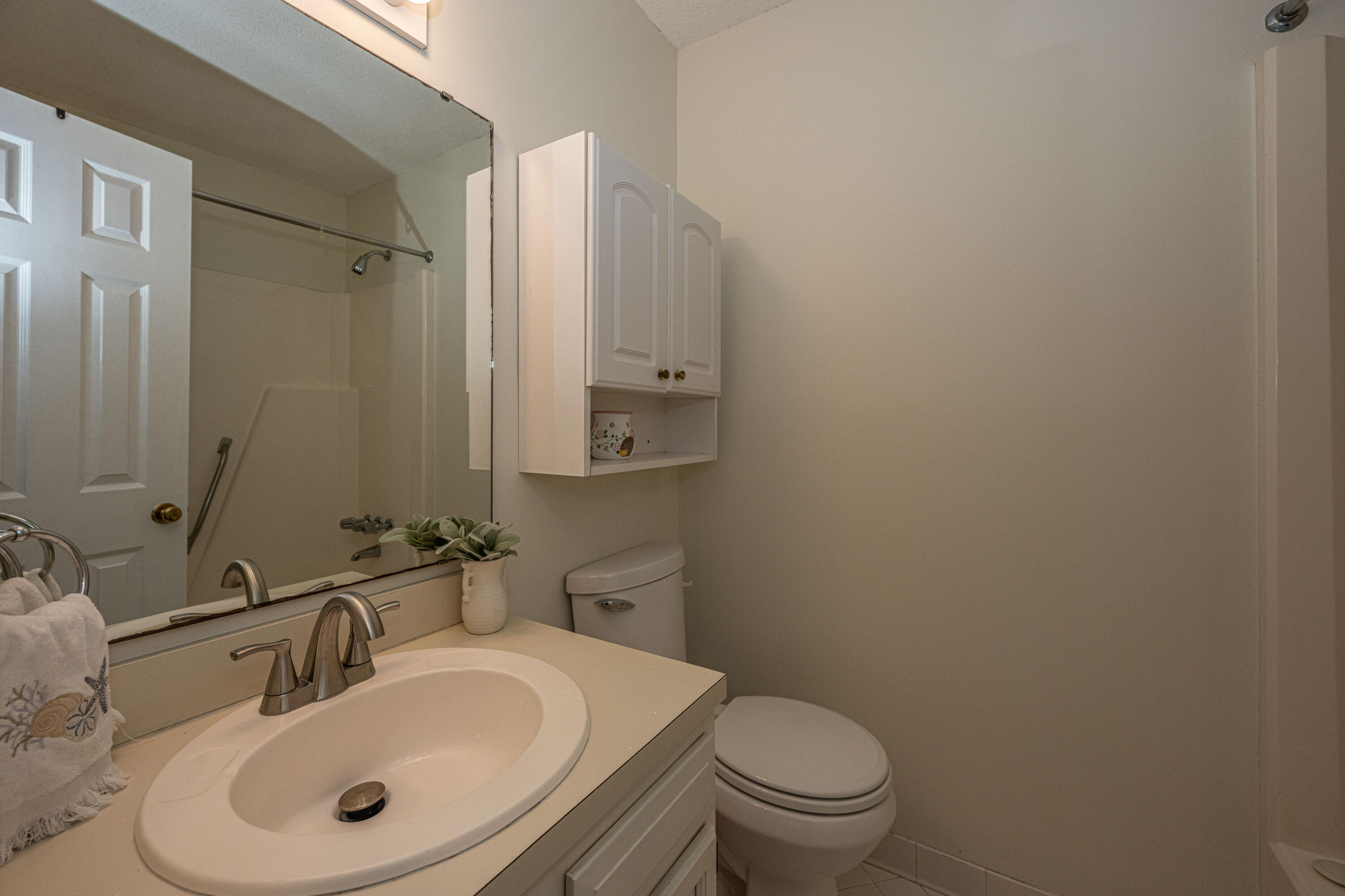 29 Fieldfare Way Charleston, SC 29414 - Photo 19 of 28 Second Bathroom