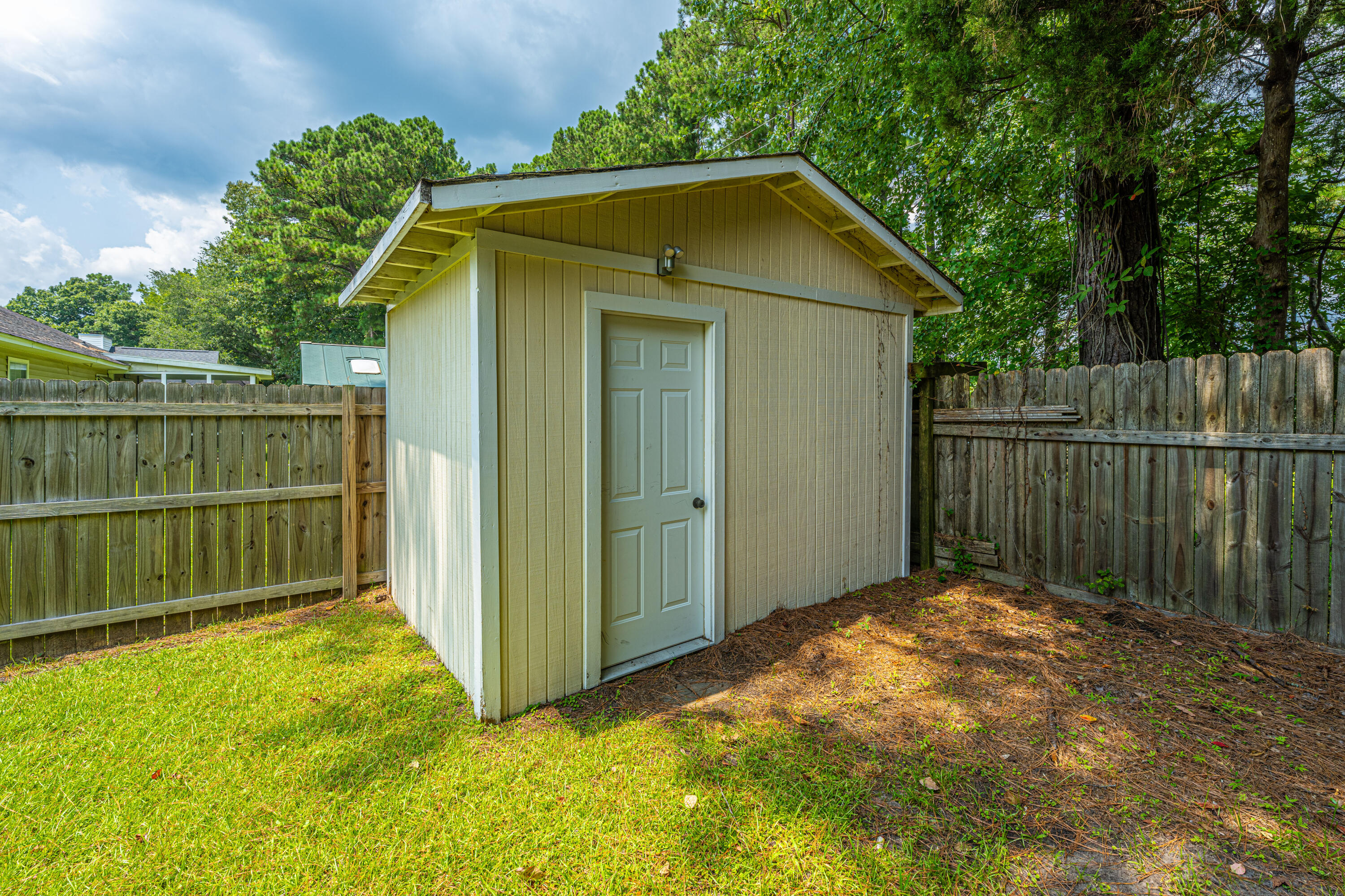 29 Fieldfare Way Charleston, SC 29414 - Photo 28 of 28 Storage Shed