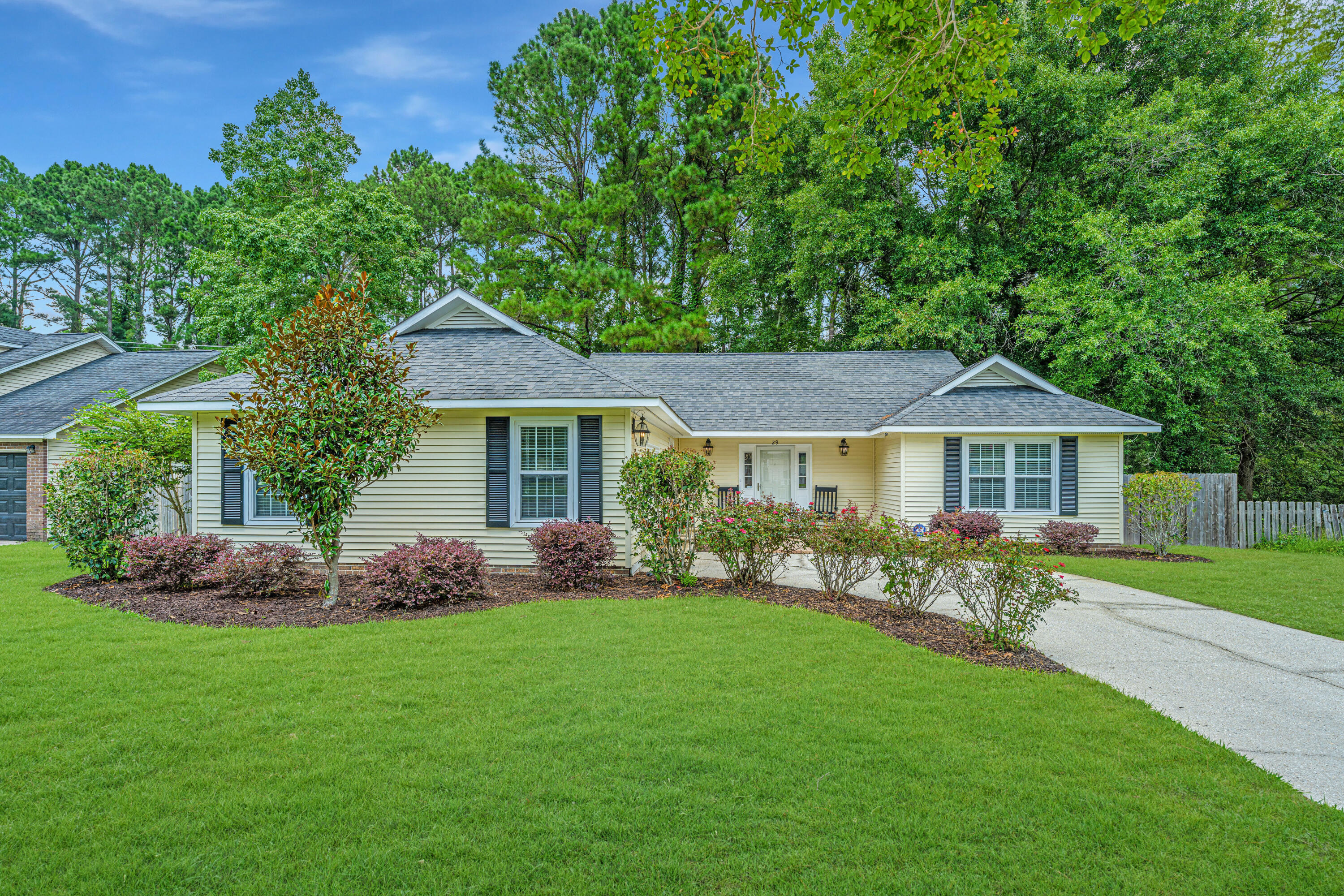 29 Fieldfare Way Charleston, SC 29414 - Photo 3 of 28 Great Curb Appeal