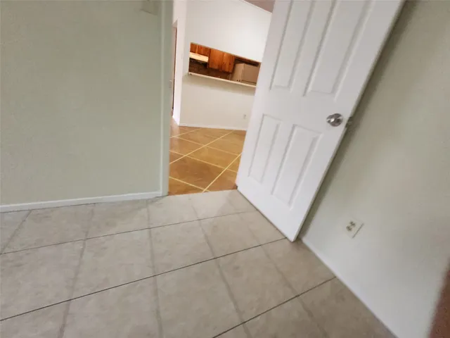 $1,395 | 2404 Audubon Place, Unit B, Austin, TX 78741