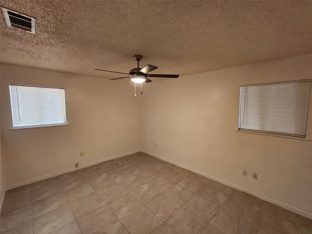 $1,395 | 2404 Audubon Place, Unit B, Austin, TX 78741