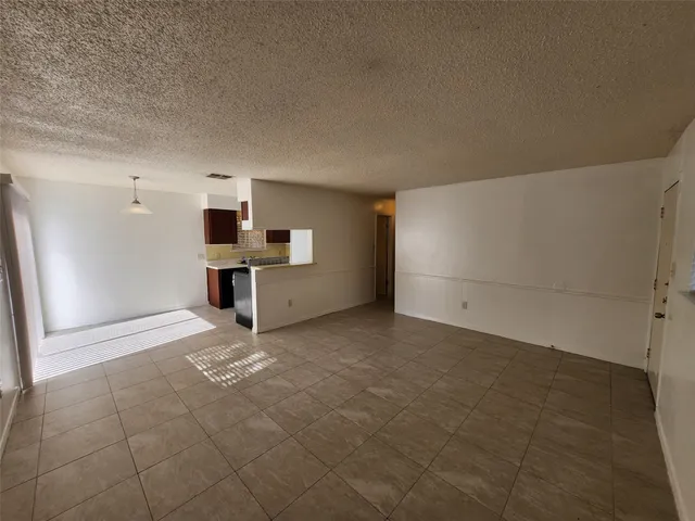 $1,395 | 2404 Audubon Place, Unit B, Austin, TX 78741