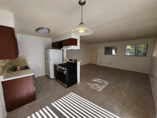 $1,395 | 2404 Audubon Place, Unit B, Austin, TX 78741