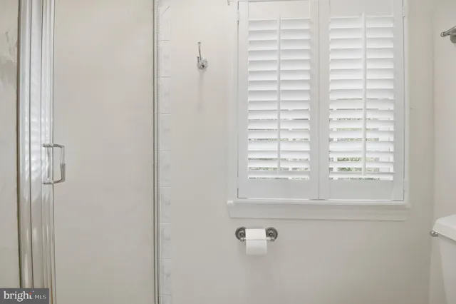 $1,075,000 | 6032 Grove Drive, Alexandria, VA 22307