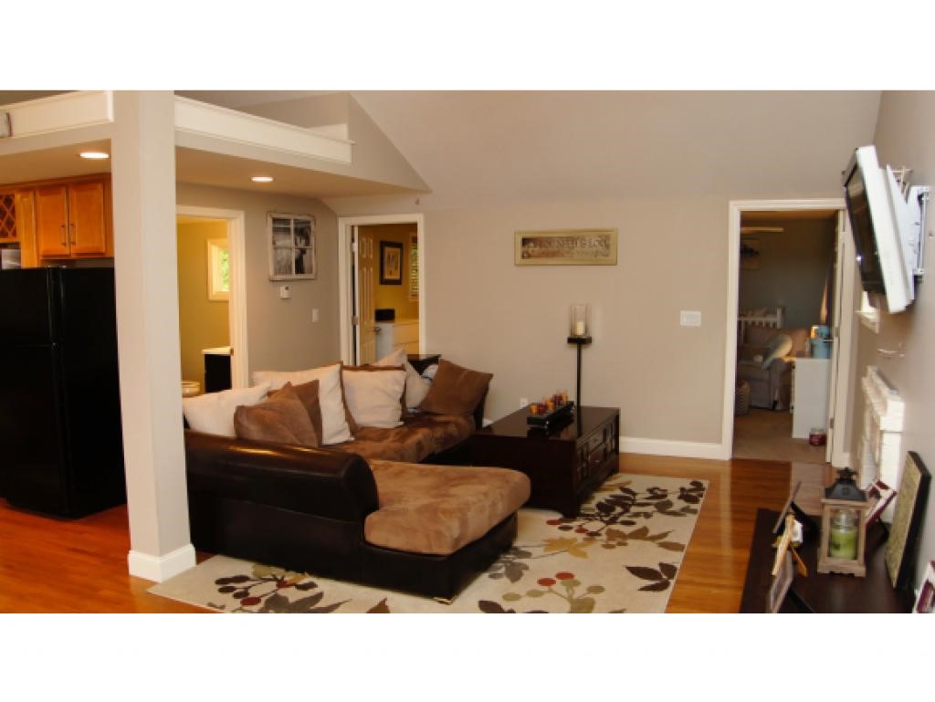 14 Gardner Road Windham, NH 03087 - Photo 12 of 24