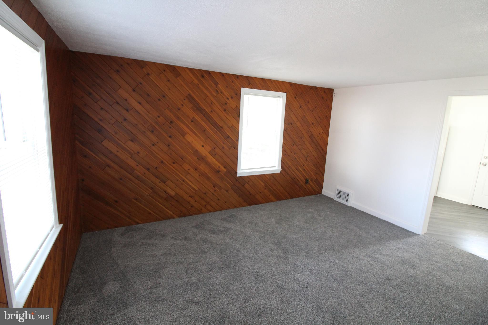 1 Pingree Court Ewing, NJ 08618 - Photo 18 of 31 an empty room with windows