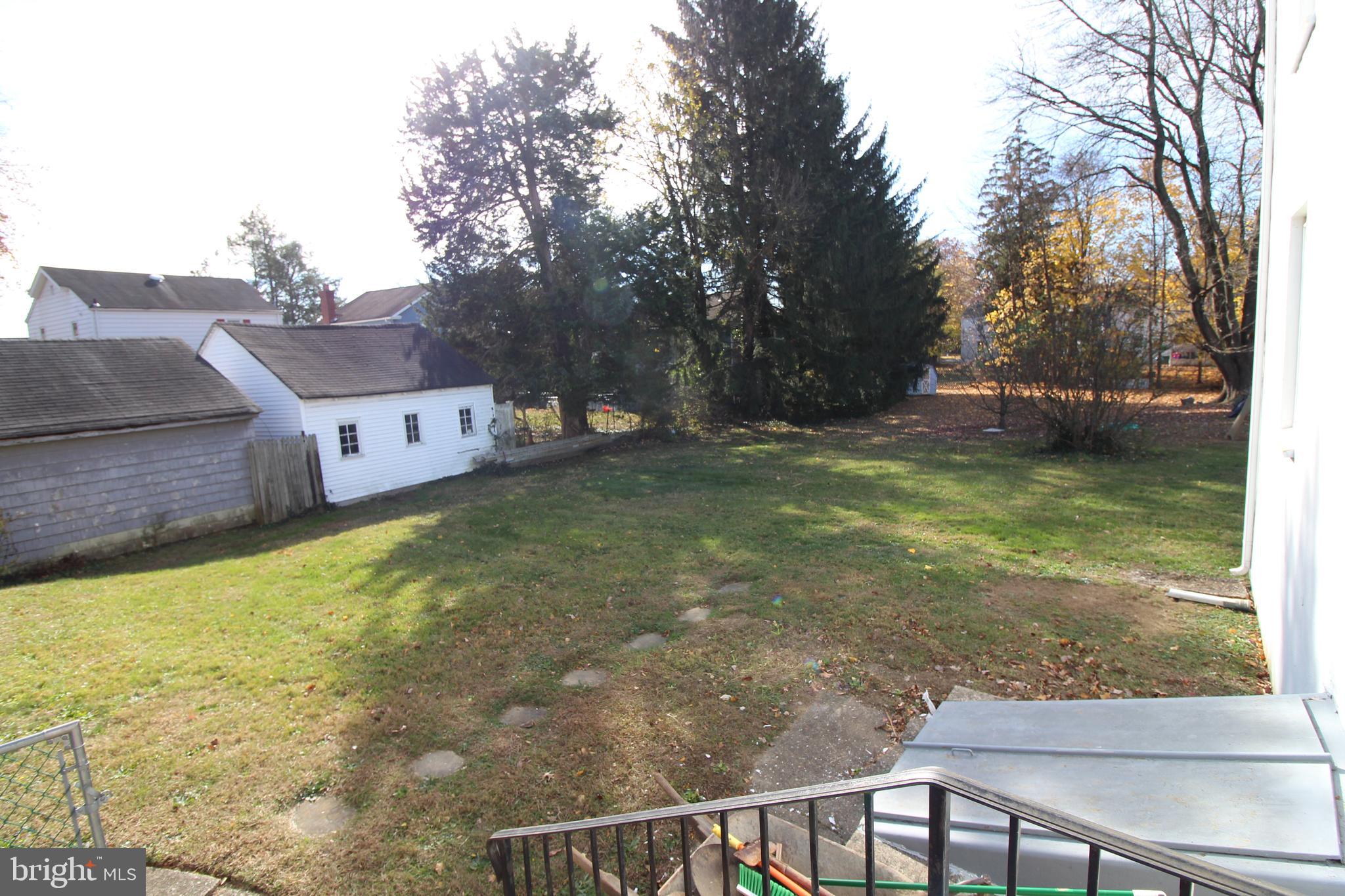 1 Pingree Court Ewing, NJ 08618 - Photo 31 of 31 a balcony with view of nearby houses