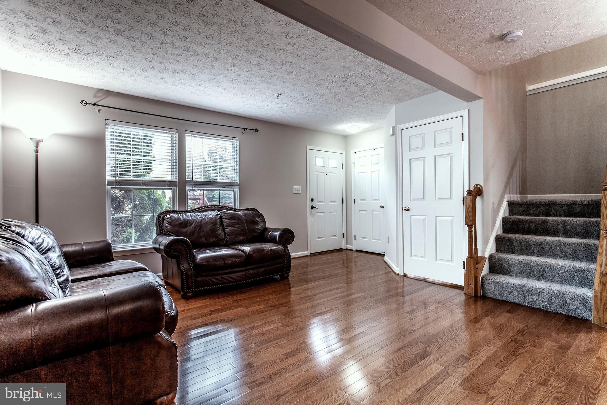 Living room 1