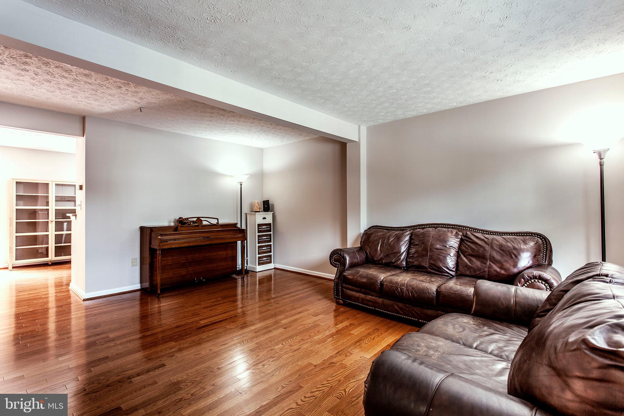 Living room 2