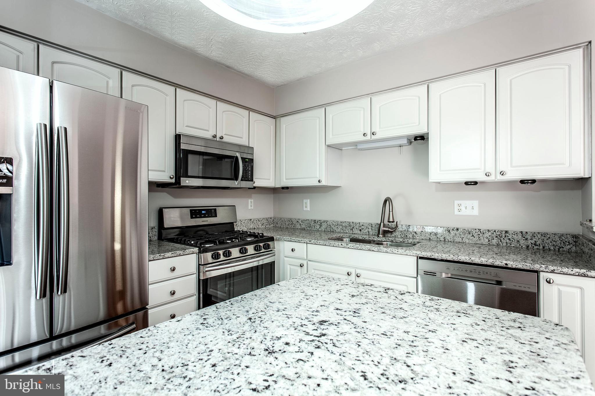 2670 Summers Ridge Drive Odenton, MD 21113 - Photo 8 of 24 Kitchen3
